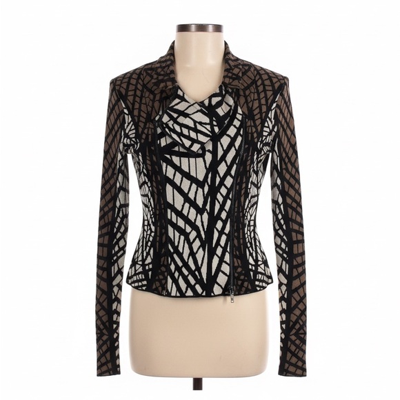 BCBGMaxAzria Black and Cream 70% Silk and 30% Cotton Knit Top - Picture 2 of 5